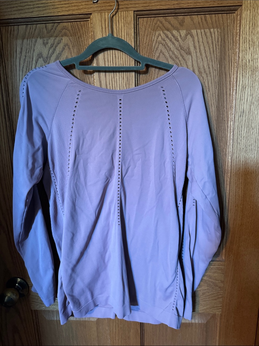 Athleta Mauve Long-Sleeve Women's Top